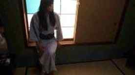 FC2-PPV-1151475 - 【個人】実家に帰るといって旅館に呼び出された巨乳人妻、久々の行為に快楽を貪る。 cover.jpg