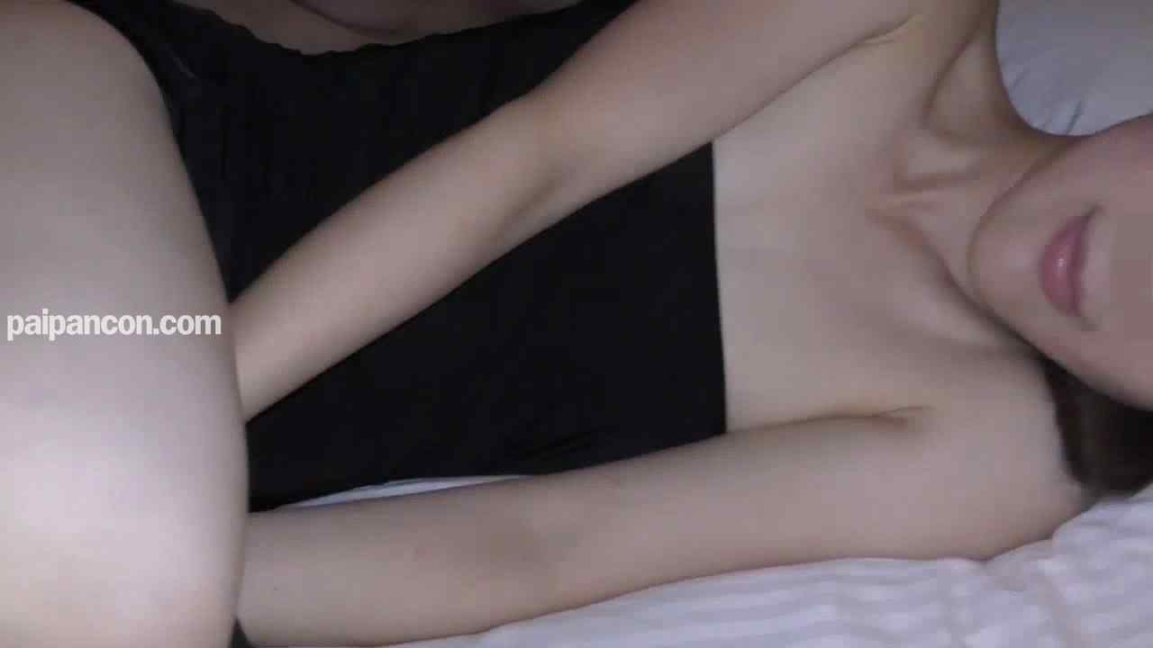 FC2-PPV-1155658 - 【個人撮影・セット販売】セックスレスに耐え切れずに他人棒に腰を振るさゆり奥様 thumbnail_5.jpg