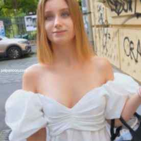 FC2-PPV-3569772 - 「もっとキスして♡」と何度もお願いしてくるロシア美女のリリィちゃん。「今日はたくさんHしたい♡」ってことで2回生中Hしました。 cover.jpg