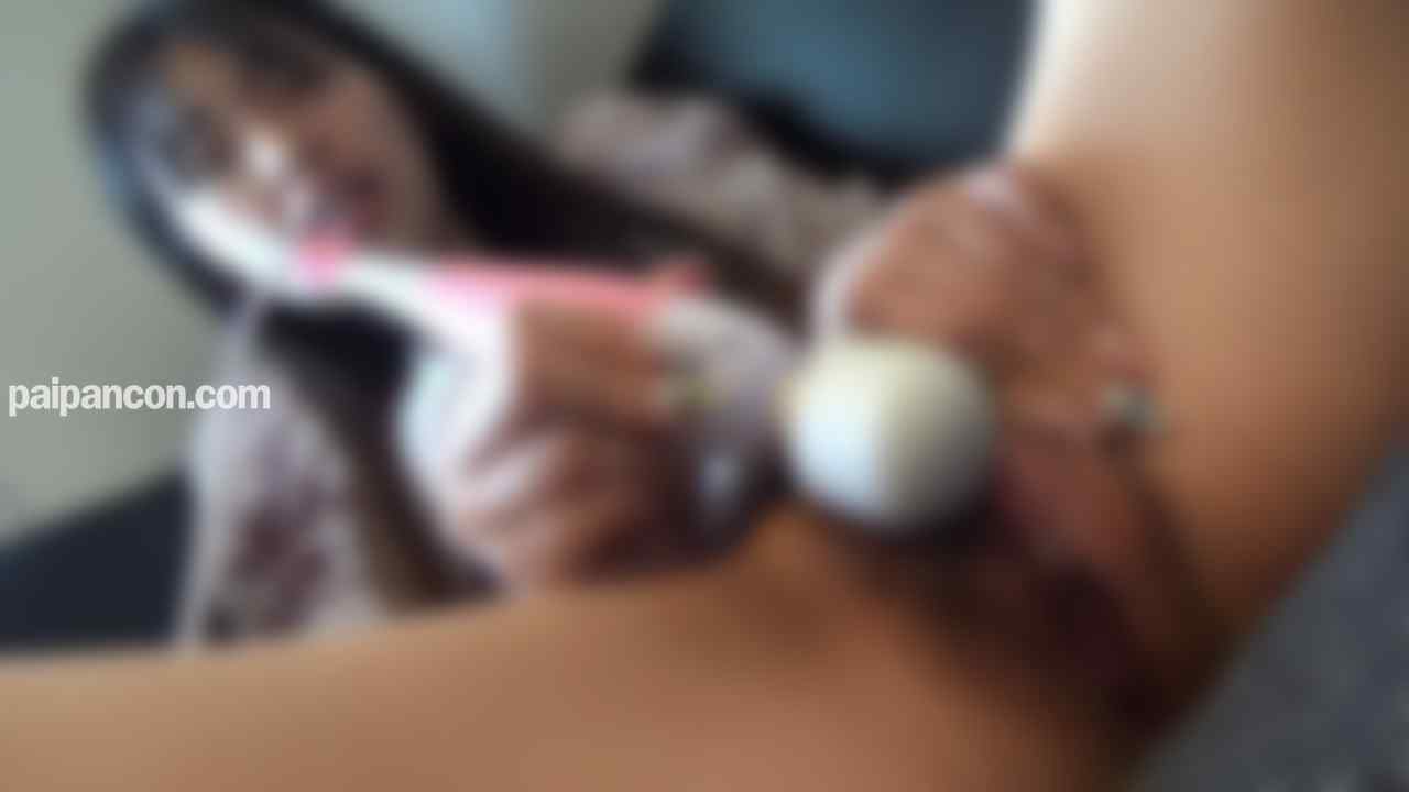 FC2-PPV-4448616 - 1年振りにエッチしちゃう天真爛漫ちゃん。とっても恥ずかしがる姿にオジサンチ●ポはフル勃起。1年振りの膣穴に巨根ズボズボ！狭膣の膣奥に2連続大量中出し！レビュー特典/ごっくんフェラに歓喜！ thumbnail_0.jpg