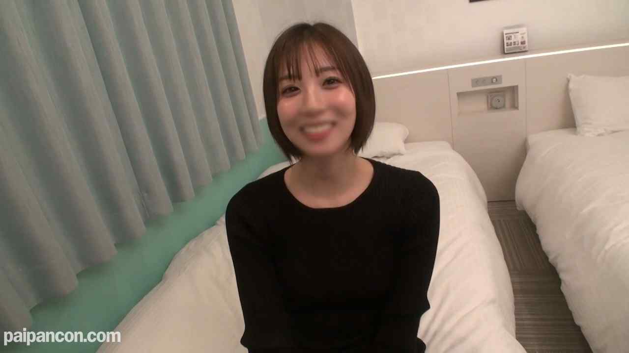 FC2-PPV-4507904 - 4日まで1290pt!!!　※初撮り　美人可愛いを兼ね備える学生　販売の為「買ってもらえるんですか？...」顧客の口車にまんまとダマされて、太チンポのいけにえ thumbnail_1.jpg