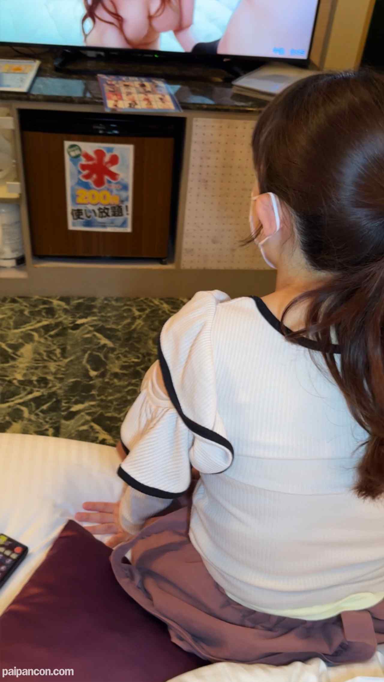 FC2-PPV-4528532 - 凄い食べ盛りで彼女と連続SEX thumbnail_1.jpg