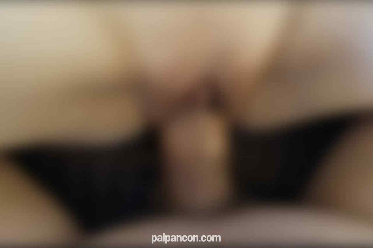 FC2-PPV-4574733 - ※初回数量限定2930pt→930pt※【ハメ撮り】【中出し】旦那への罪悪感に押しつぶされそうなのか、泣きそうなスレンダー美人人妻に容赦なく中出し thumbnail_1.jpg