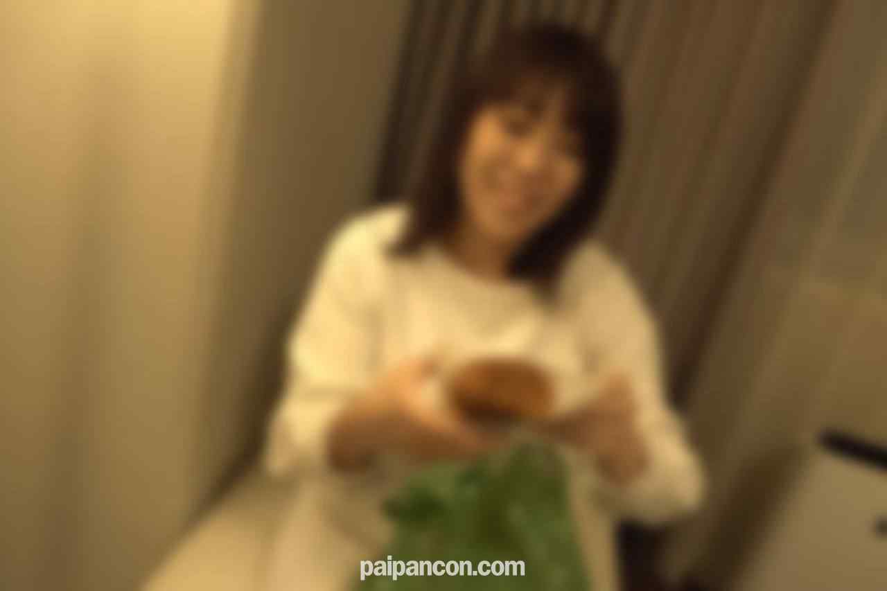 FC2-PPV-4702428 - ※14日まで初回限定85％OFF※【無修正】【素人個撮】オモテの顔は居*屋店員、ウラの顔はエロの逸材 thumbnail_1.jpg