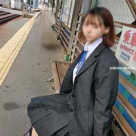 FC2-PPV-4768241 - 毒親の住む家を出る為に素朴な彼女は求め低身長のGカップ制服ちゃんはお金の為におじさんの溜まった精子を子宮内で大量中出しされる cover.jpg
