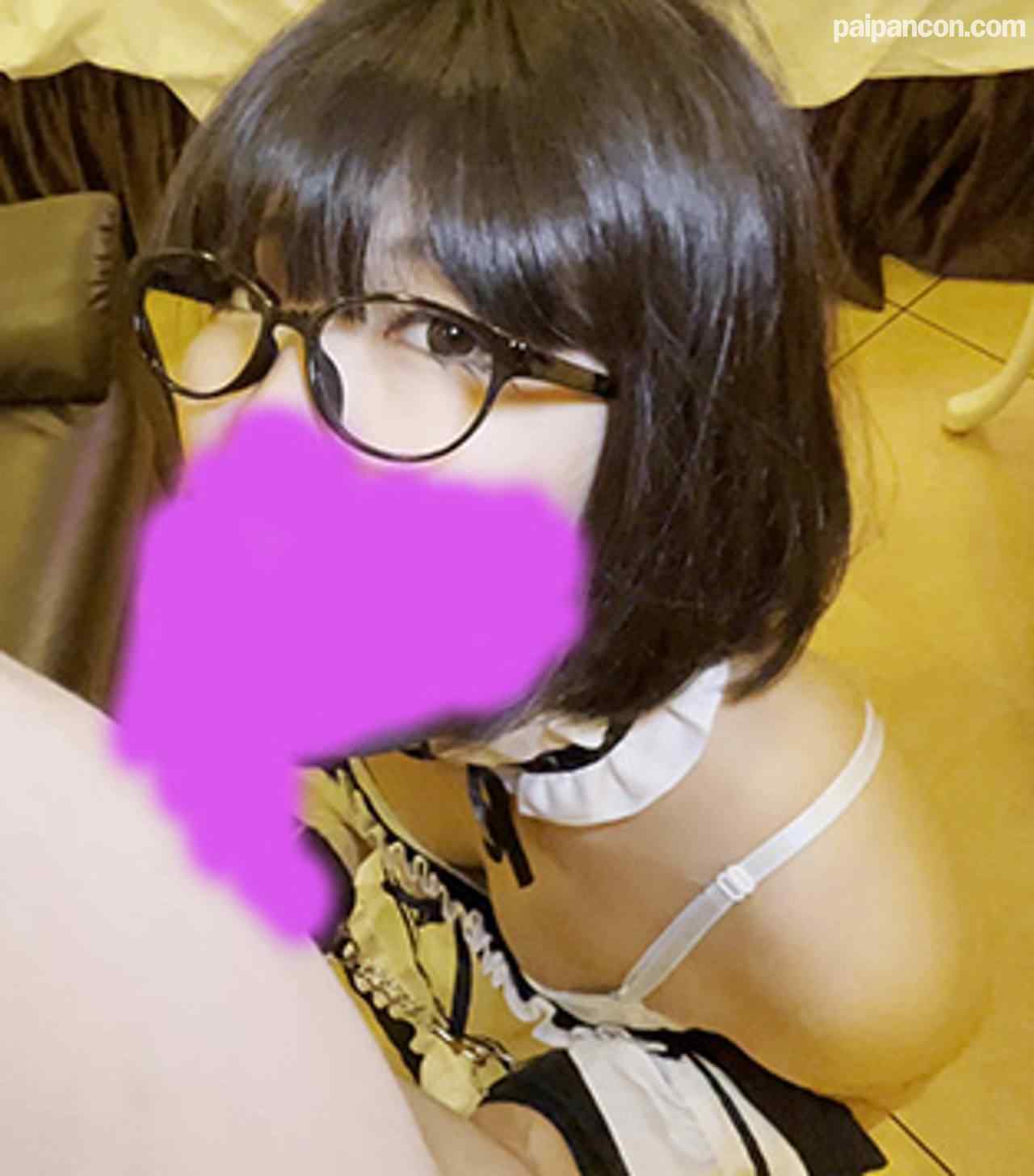 FC2-PPV-4834417 - 【第三弾】小悪魔的メガネ美女がメイド姿で生ハメ thumbnail_1.jpg