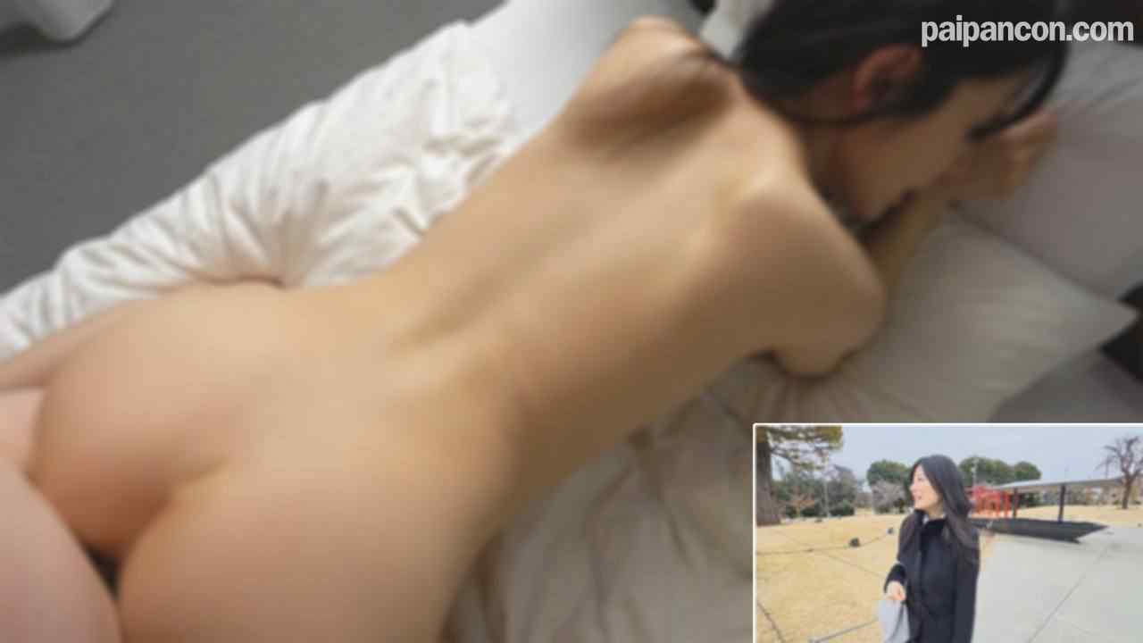 FC2-PPV-4876931 - チンポが欲しくて自分から会いに来てしまう超美人奥様（天然美巨乳）。続編。 thumbnail_4.jpg