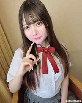 FC2-PPV-4945290 - 【無修正】クリちゃんを何度も激しく吸引～本人曰く「クセになっちゃうかも...ね」るりはちゃんに呼んでもらった18歳の天然エロムスメに電マを当ててみたら自らパンツを脱いだ！！あやな(18歳) cover.jpg