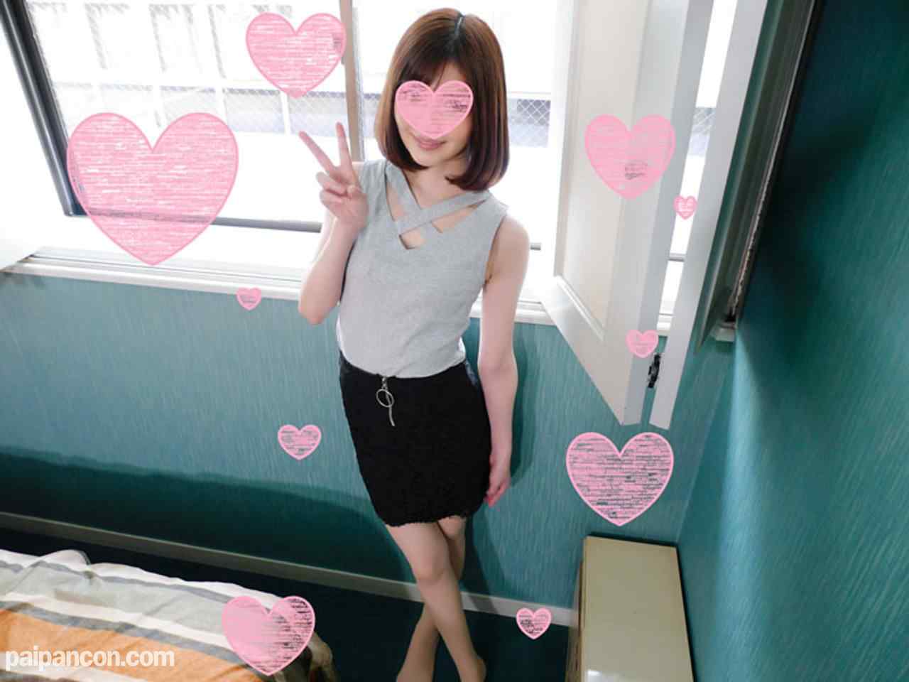 FC2-PPV-946573 - 完全顔出し♥美女＆美スタイルなセレブ妻27歳♥旦那にバレたらヤバいから…！と言いつつ平日の昼間からチンポ握るスケベ奥様♥淫乱パイパンマンコが快楽堕ちして膣イキ連発♥「いいよ…♥精子出してぇ♥」 thumbnail_1.jpg